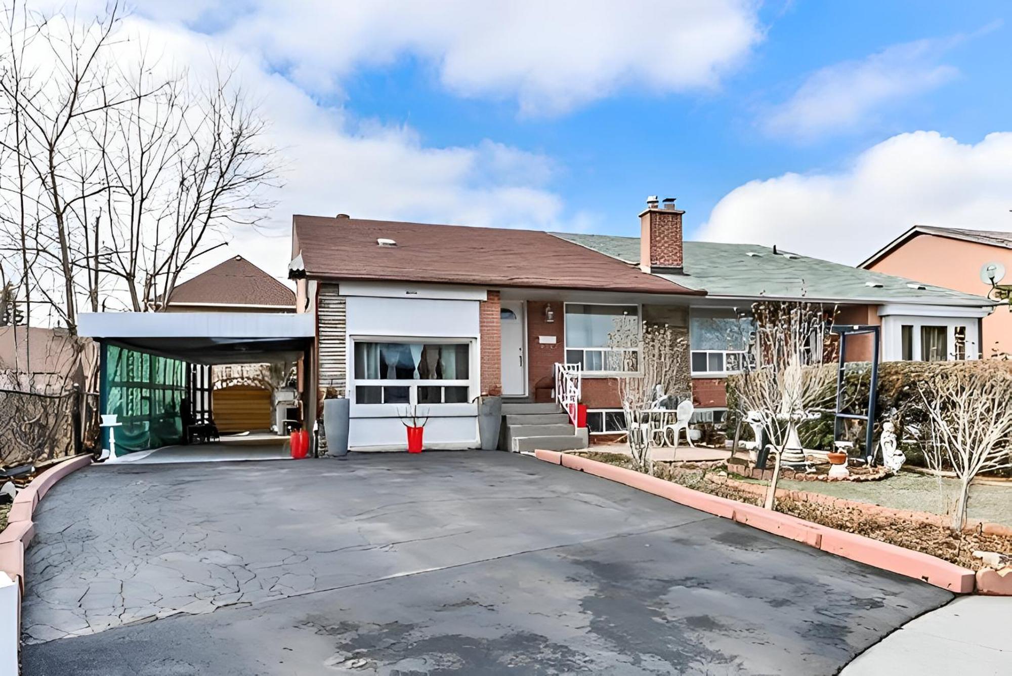 Modern Quiet Home By The Airport Mississauga Exterior photo